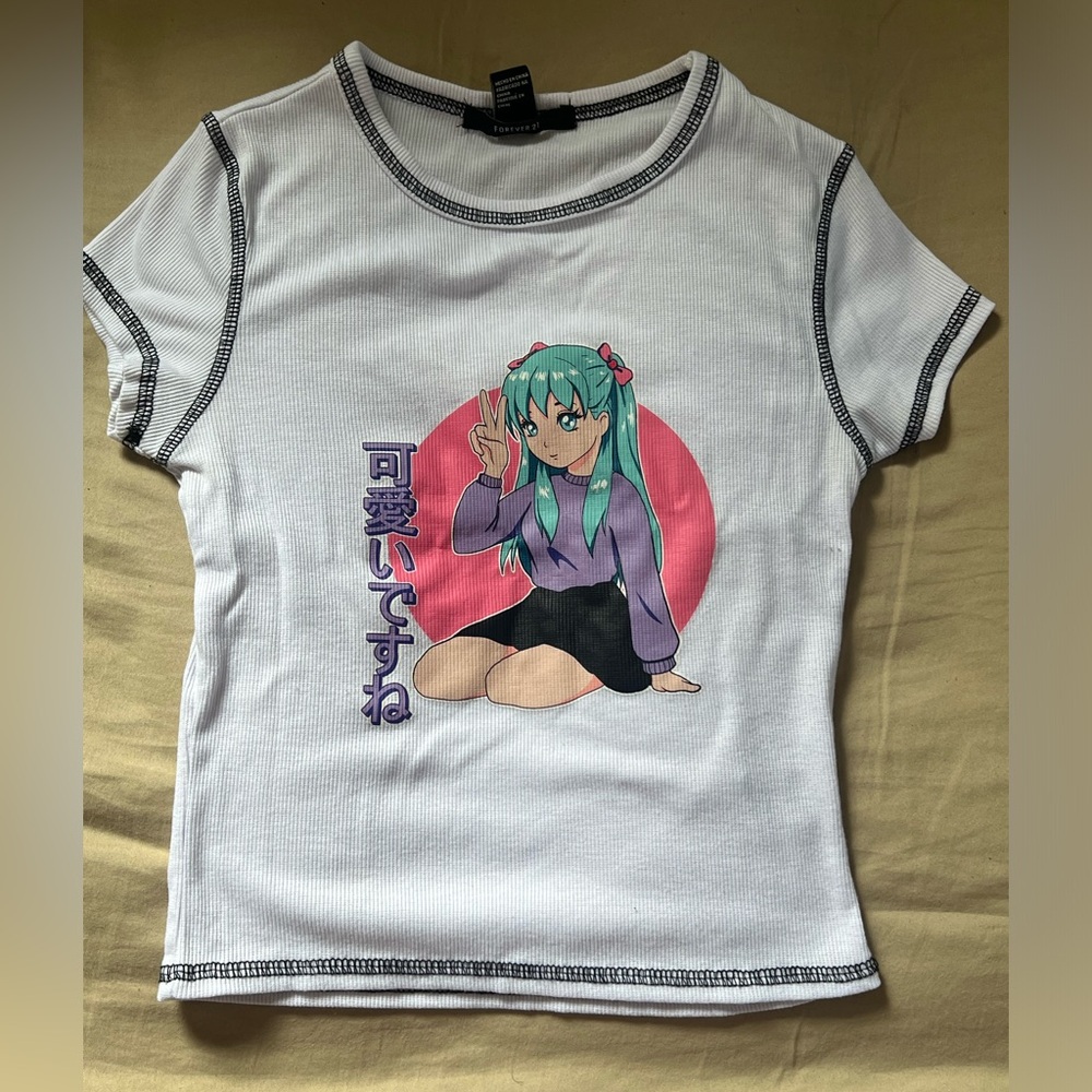 graphic tee